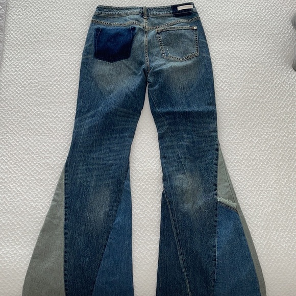 Anthropologie PILCRC Patchwork Jeans. Size 27 - Picture 6 of 8